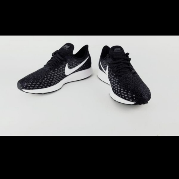 New Womens Nike Pegasus 35 Shoes - Picture 3 of 5